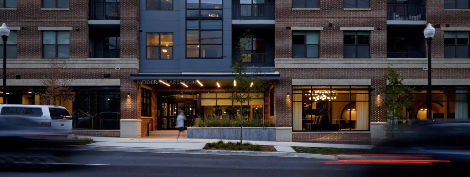 Modera Clarendon